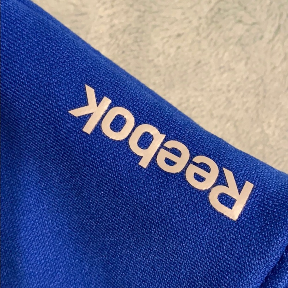 Reebok pullover - Picture 2 of 5